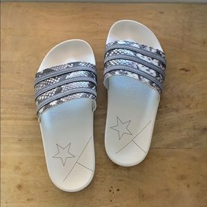 Adidas
Adilette Slide 
“Snakeskin”